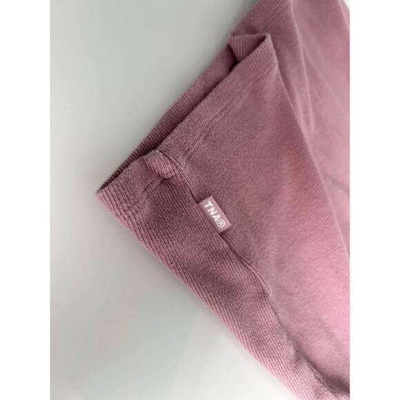 Aritzia Tna crop T-shirt, dusty rose color, size M - Picture 4 of 5